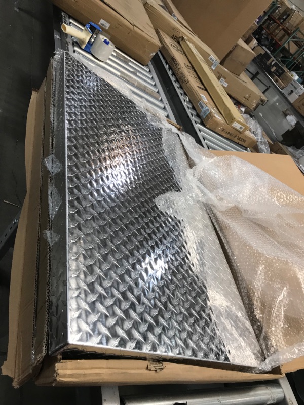 Photo 1 of 22x38 stainless steel lid