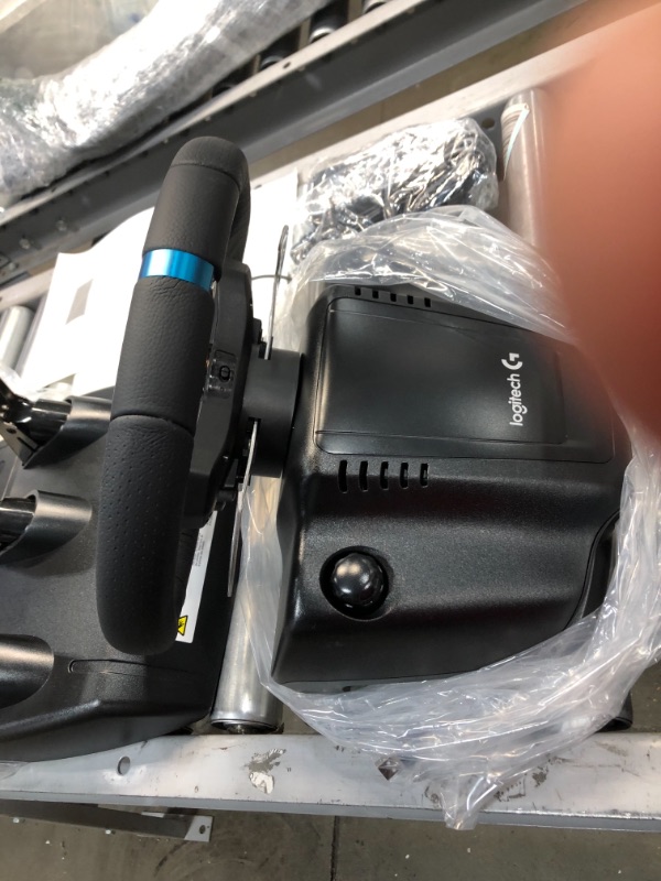 Photo 7 of Logitech G Dual-Motor Feedback Driving Force G29 Gaming Racing Wheel with Responsive Pedals for PlayStation 5, PlayStation 4 and PlayStation 3 - Black
