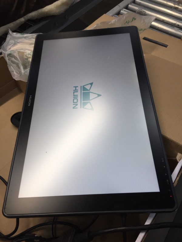 Photo 6 of Huion KAMVAS 22 Graphics Drawing Tablet with Screen OTG Certified Refurbished
