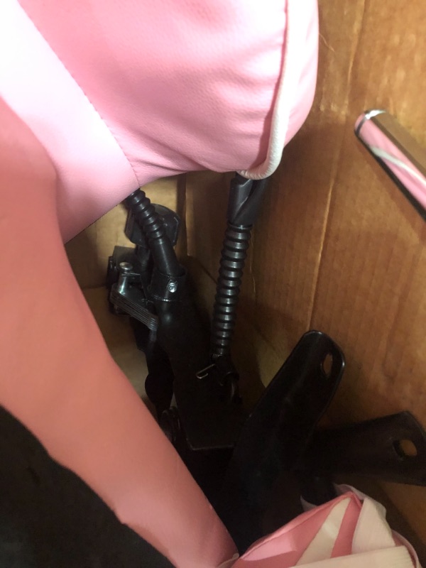 Photo 7 of Pink Gaming Chair with Footrest,Lovely Computer Game Chair,Desk Chair for Granddaughter,Sister,Girlfriend,Wife and Love with Headrest,Lumbar Support Gamer Chair (Pink)
**MISSING MANUAL AND HARDWARE**
