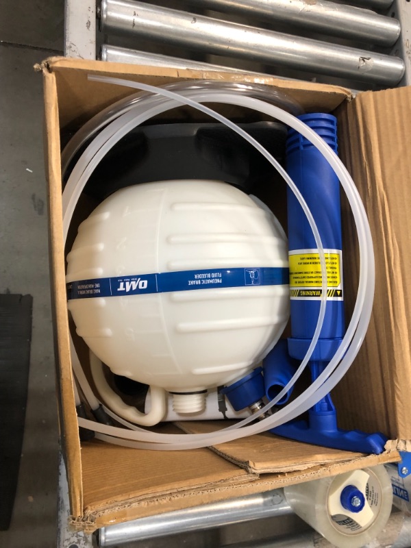 Photo 1 of Orion Motor Tech 6L Oil Extractor, Fluid Extractor Set with 3 Hoses, 1.6gal Manual Oil Extraction Pump for Engine Oil Changes Fluid Extracting for Watercraft and Powersports Vehicles
