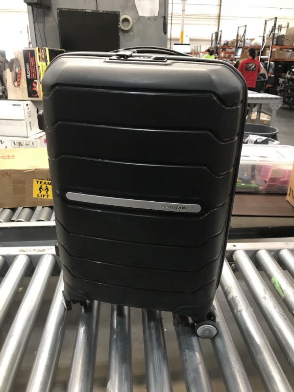 Photo 2 of 
Samsonite Freeform Hardside Expandable with Double Spinner Wheels, Black, Carry-On 21-Inch
Size:Carry-On 21-Inch
Color:Black