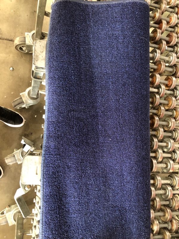 Photo 2 of 2'3 x 3' area rug blue
SIMILAR TO STOCK PHOTO