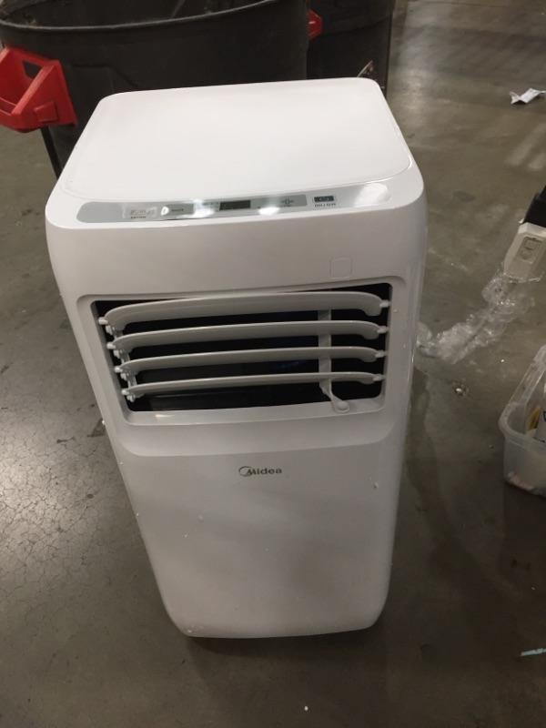 Photo 2 of MIDEA MAP08R1CWT 8,000 (5300 BTU SACC), Remote Control, Complete Window Mount Exhaust Kit 3-in-1 Portable Air Conditioner, Dehumidifier, Fan, for Rooms up to 175 sq ft, White
//tested, powers on//damaged //