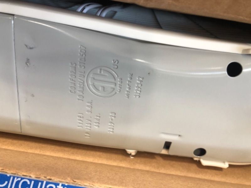 Photo 1 of ***MINOR DAMAGE, POSSIBLE DENTING,SCRATCHES, CHIPPING. IS FUNCTIONAL***
20 in. Air Circulating Box Fan with 3 Speeds