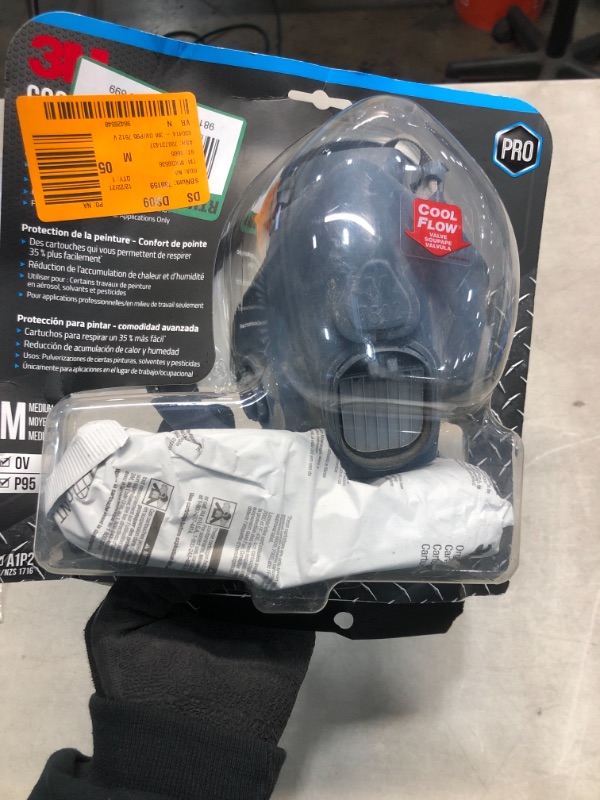 Photo 2 of 3M P95 Pro Medium Multi-Purpose Respirator with Quick Latch

