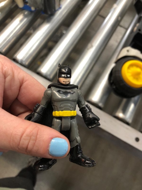 Photo 4 of Fisher-Price Imaginext DC Super Friends Transforming Batmobile R/c
