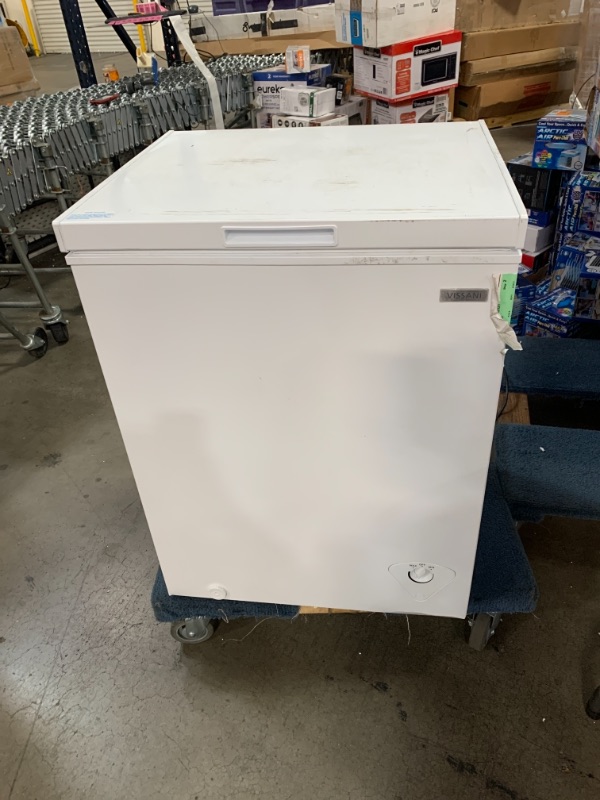 Photo 2 of 5 cu. ft. Manual Defrost Chest Freezer in White
