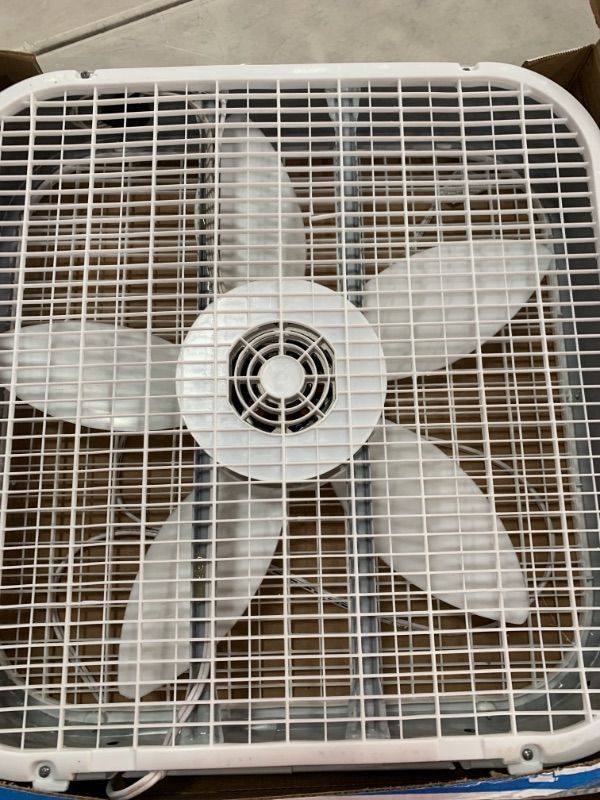Photo 2 of 20 in. Air Circulating Box Fan with 3 Speeds