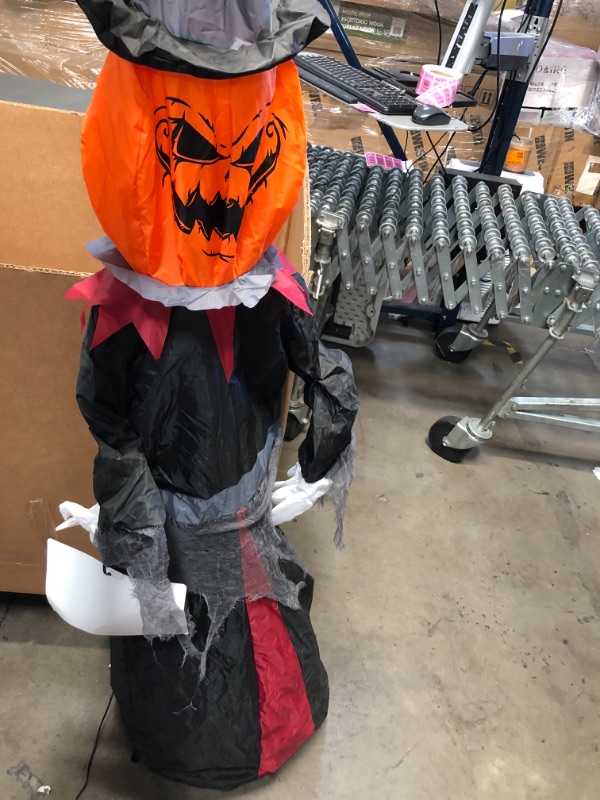 Photo 3 of 5 ft. Pumpkin Head Reaper Airblown Halloween Inflatable
AS IS USED, NOT IN ORIGINAL PACKAGING PLEASE SEE PHOTOS 