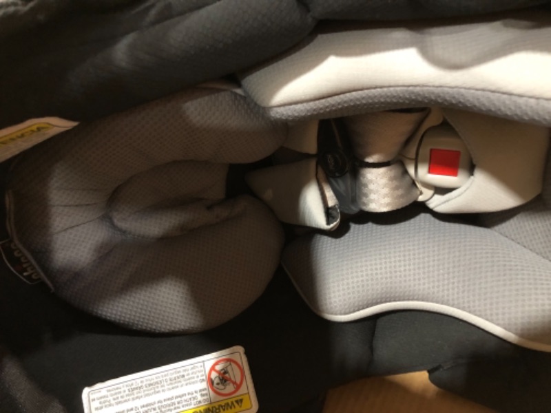 Photo 1 of Chicco KeyFit 30 Infant Car Seat (Moonstone)
