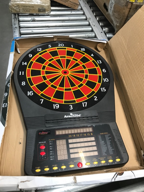 Photo 2 of Arachnid Cricket Pro 800 Electronic Dartboard
