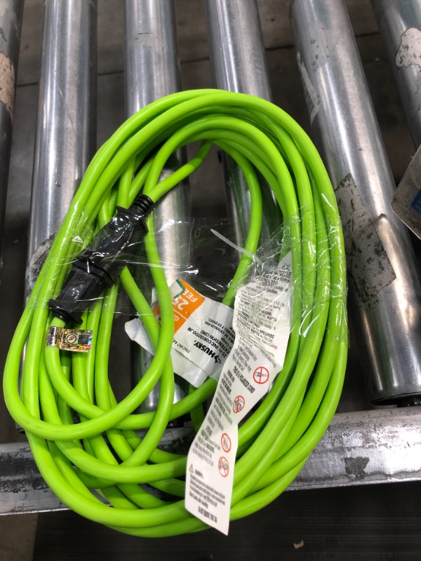 Photo 2 of Hover Image to Zoom
25 ft. 16/2 Indoor/Outdoor Extension Cord, Green
by
Husky