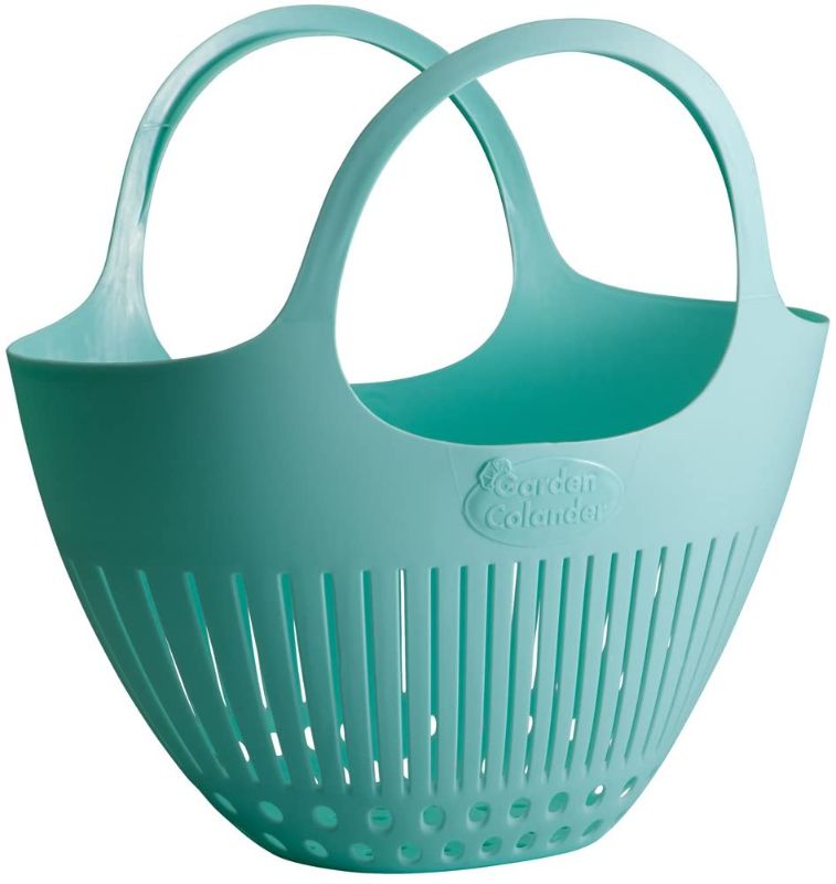 Photo 1 of 
Hutzler Garden Colander, Eggshell Blue
Color:Eggshell Blue
Size:Large