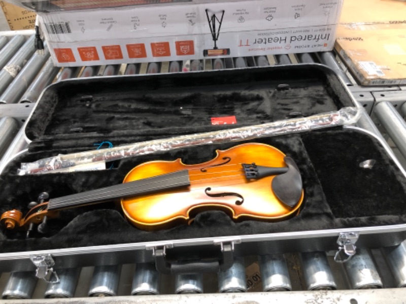 Photo 9 of 
Cremona SV-200 Premier Student Violin Outfit - 3/4 Size
Size:3/4