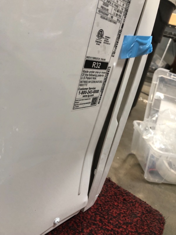 Photo 1 of LG LT1430CNR 14,000 BTU 230V Wall Air Conditioner, 14000, White
//UNABLE TO TESTED //DENTED 