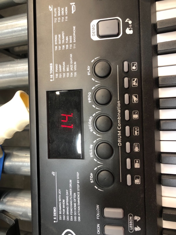 Photo 1 of BIGFUN Keyboard Piano for Beginners, 61Keys Musial Instruments Piano Multifunction Portable Electronic Keyboard Teaching Early Learning Educational with Microphone (Kids & Adults)
