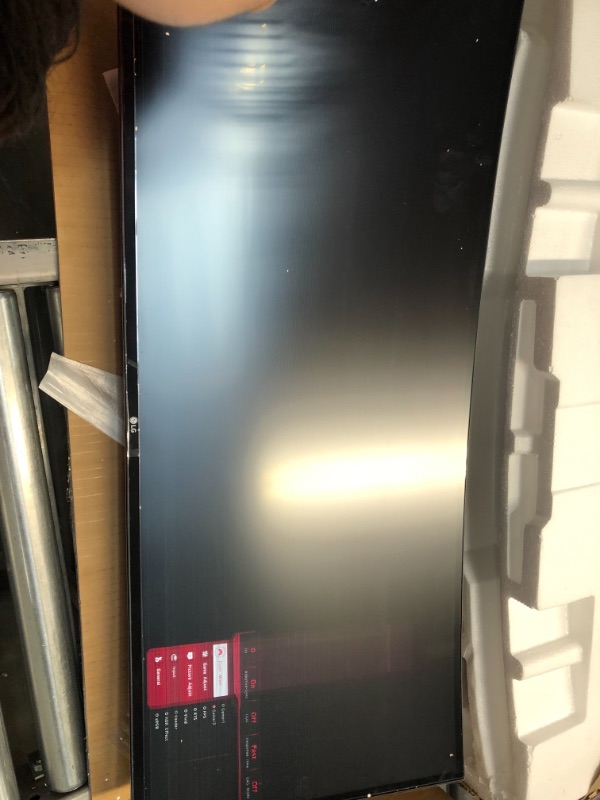 Photo 1 of LG 34GN850-B 34 Inch 21: 9 UltraGear Curved QHD (3440 x 1440) 1ms Nano IPS Gaming Monitor with 144Hz and G-SYNC Compatibility - Black (34GN850-B)
//SCREEN IS BROKEN PARTS ONLY //TESTED POWER ON 