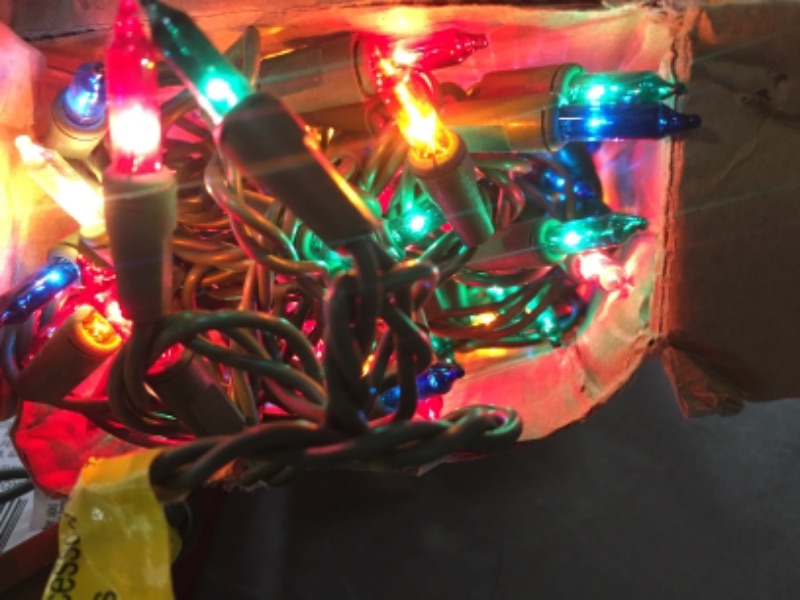 Photo 2 of ***NO RETURNS***NO REFUNDS***
Assortment of Christmas lights
