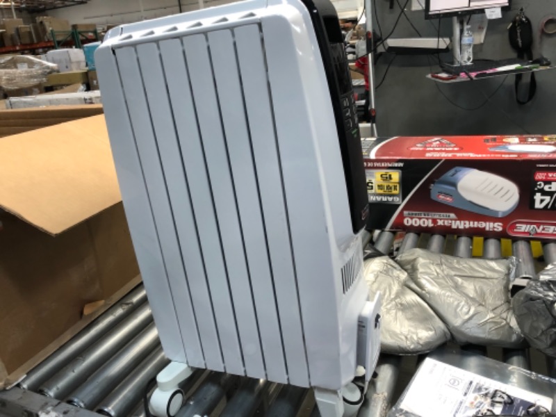 Photo 1 of De'Longhi DeLonghi TRD40615E Full Room Radiant Heater, 27.20 x 15.80 x 9.20, White
