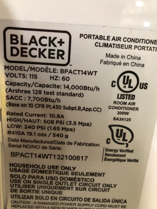 Photo 3 of BLACK+DECKER BPACT14WT Portable Air Conditioner with Remote Control, 7,700 BTU DOE (14,000 BTU ASHRAE), Cools Up to 350 Square Feet, White

//tested  working! damage to bottom of item 
