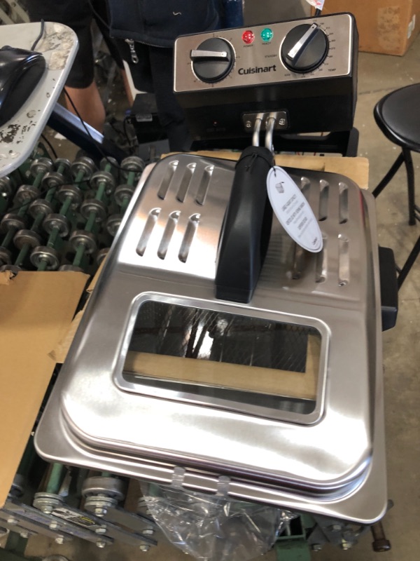 Photo 1 of (NOT FUNCTIONAL) 
Cuisinart 4qt Deep Fryer - Stainless Steel - CDF-200P1