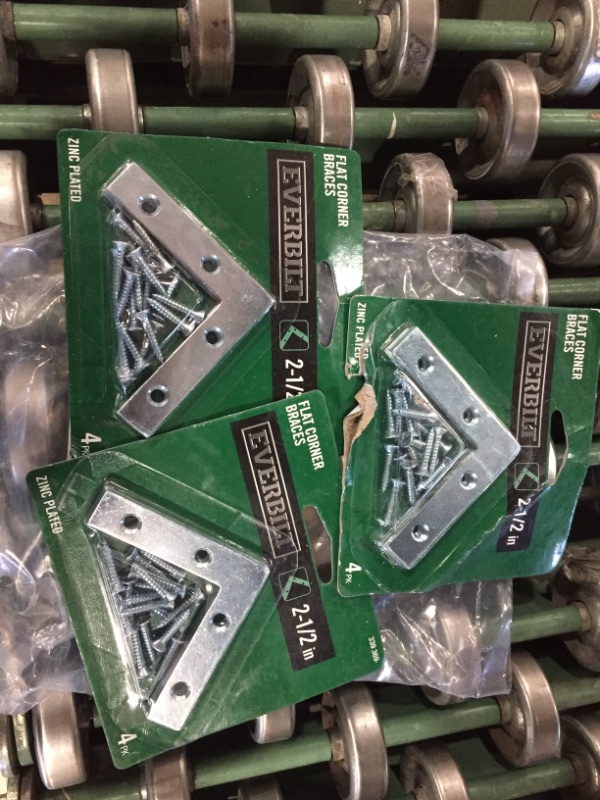 Photo 1 of 2-1/2 in. Zinc-Plated Flat Corner Brace (4-Pack)EACH
3PACK, 16COUNT
