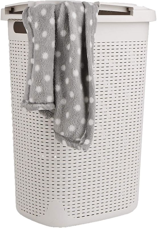 Photo 1 of Mind Reader Basket Laundry Hamper with Cutout Handles, Washing Bin, Dirty Clothes Storage, Bathroom, Bedroom, Closet, 60 Liter, Ivory

//MINOR DAMAGE TO CORNER 