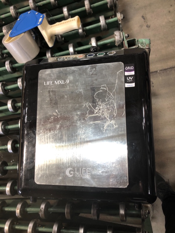 Photo 2 of LIFE IONIZER MXL-9 UNDER-COUNTER ALKALINE WATER IONIZER HYDROGEN MACHINE

//MAJOR DAMAGE WITH ENTIRE FRONT PIECE COMING OFF, COSMETIC DAMAGE, TESTED AND FUNCTIONAL 
