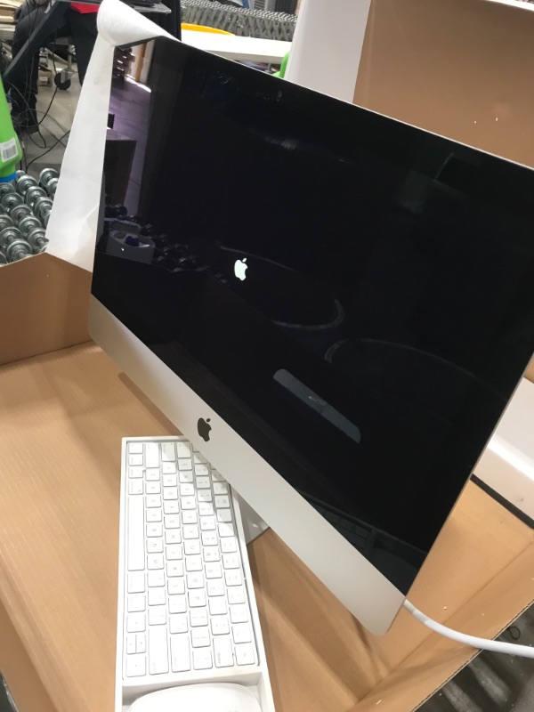 Photo 4 of (Refurbished) Apple iMac 21.5in 2.7GHz Core i5 (ME086LL/A) All In One Desktop, 8GB Memory, 1TB Hard Drive, Mac OS X Mountain Lion
