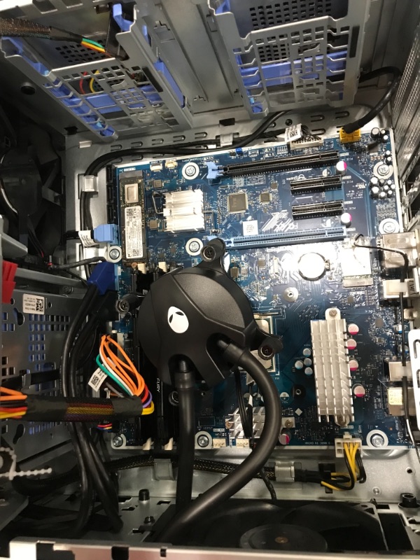 Photo 15 of (UNSPECIFICED 20 SERIES GPU) 
(MISSING KEYBOARD) 


Alienware Aurora R10 Gaming Desktop - AMD Ryzen 9 5900, 32GB DDR4 RAM, 1TB SSD,10GB GDDR6X, Windows 10 Home - Lunar Light (Latest Model)