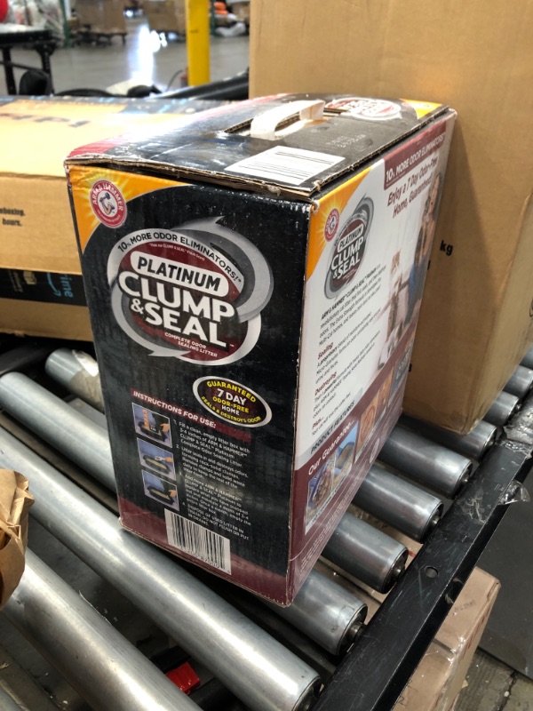 Photo 2 of Arm & Hammer Clump & Seal Platinum Litter, Multi-Cat, 40 Lbs