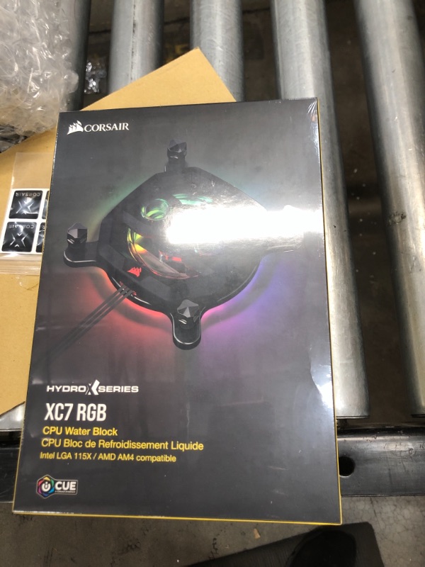 Photo 4 of Corsair Hydro X Series XH303i Hardline Water Cooling kit with/incl XC7 CPU Water Block, XR5 360mm Radiator, XD3 Pump Res and iCUE SP120 RGB PRO Fans
