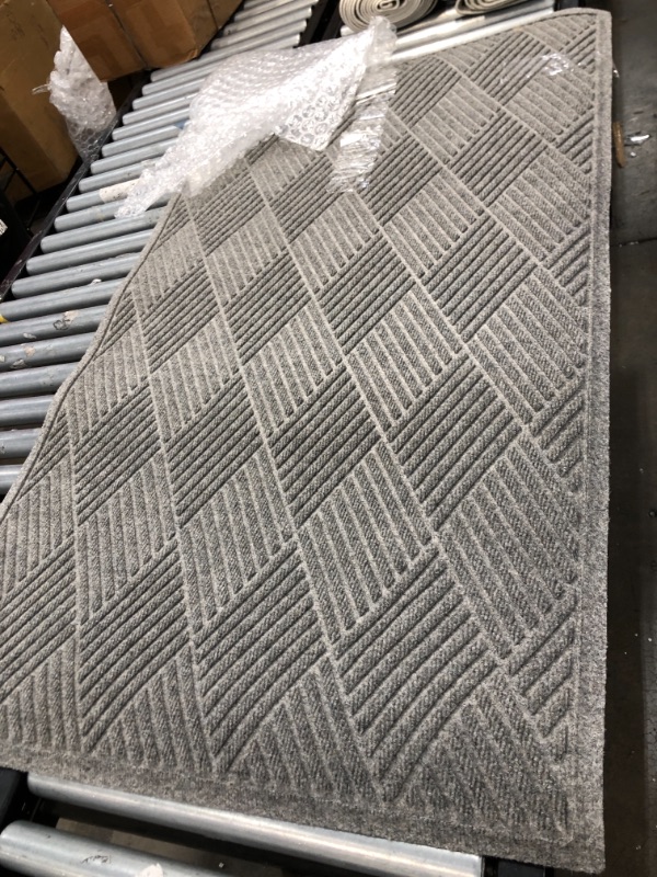 Photo 1 of 3 x 5 grey rug 