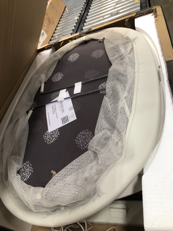 Photo 2 of 4moms mamaRoo sleep bassinet