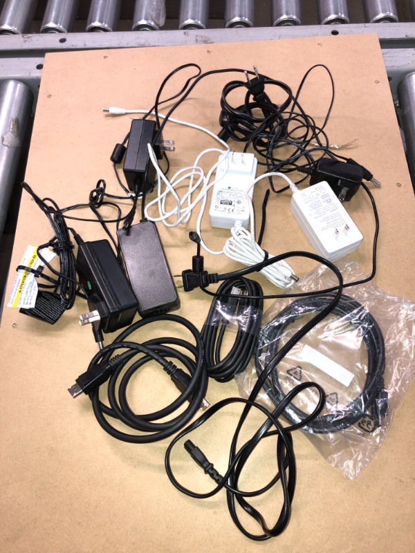 Photo 1 of SOLD AS IS - BUNDLE OF ASSORTED HDMI , TV POWER CORDS &  MONITOR POWER CORDS ( DIFFERENT MODELS )
