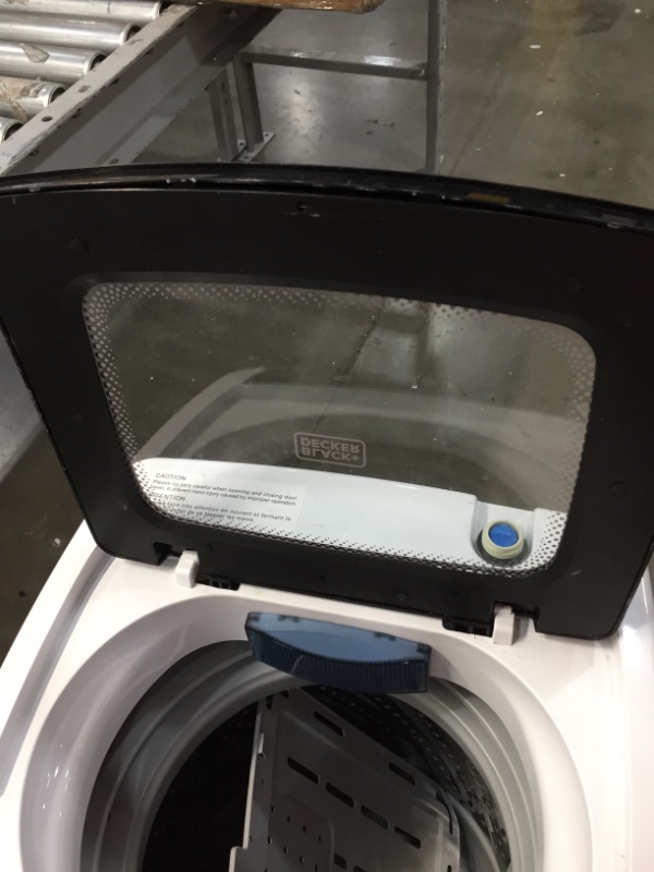 Photo 6 of BLACK & DECKER BPWM09W Portable Washer