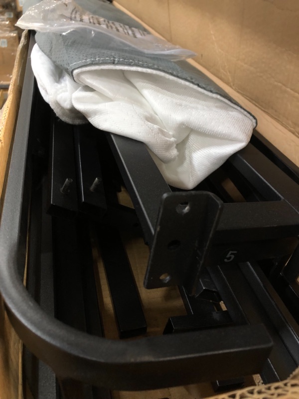 Photo 1 of Zinus 5 inch Low Profile Smart Box Spring/Mattress Foundation/Strong Steel Queen