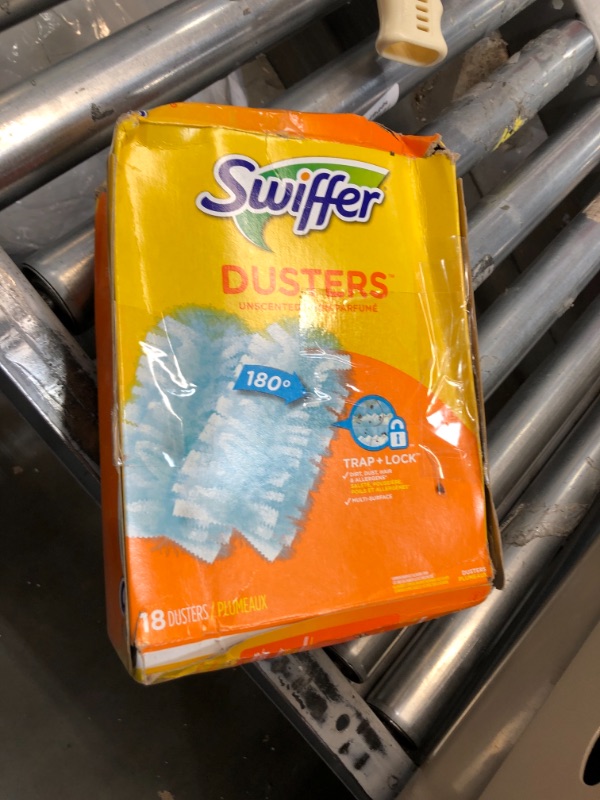 Photo 2 of Swiffer Dusters Surface Refills