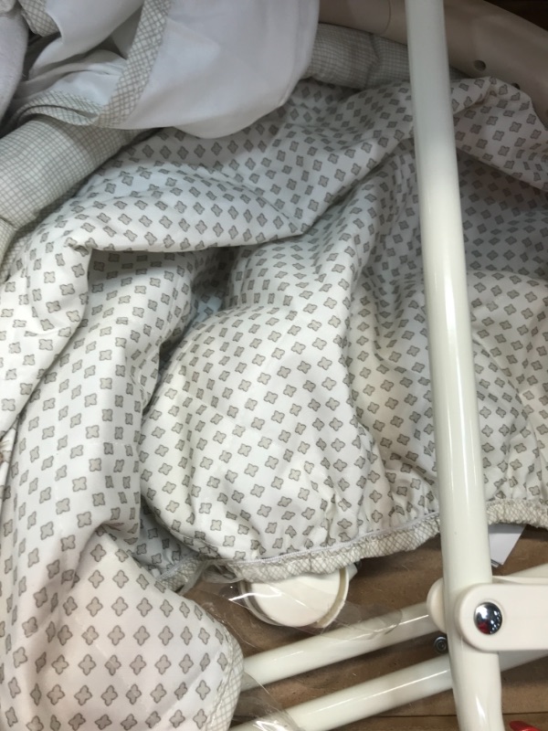 Photo 1 of Delta Children Deluxe Gliding Bassinet, Silver Lining