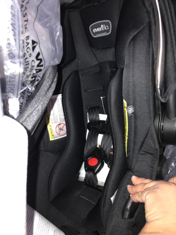Photo 1 of Evenflo Pivot Xpand Modular Travel System with Safemax Infant Car Seat-Stallion