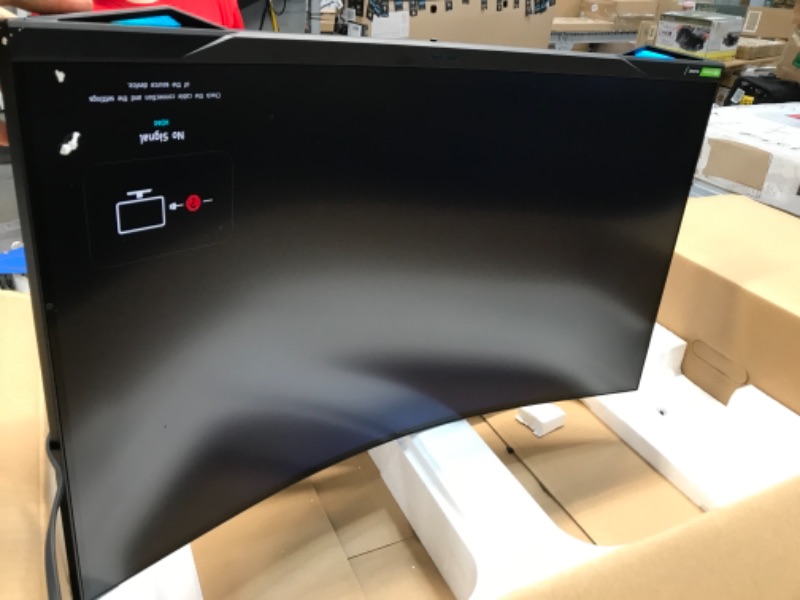 Photo 2 of SAMSUNG Odyssey G7 Series 32-Inch WQHD (2560x1440) Gaming Monitor, 240Hz, Curved, 1ms, HDMI, G-Sync, FreeSync Premium Pro (LC32G75TQSNXZA)
