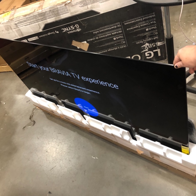 Photo 3 of Sony XBR-65A9G 65-inch TV: MASTER Series BRAVIA OLED 4K Ultra HD Smart TV with HDR and Alexa Compatibility screen freezes up a little.