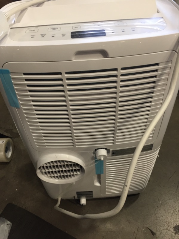 Photo 6 of LG LP0721WSR Portable Air Conditioner with 7000 BTU Cooling Capacity, Remote Control and 2 Fan Speeds in White
