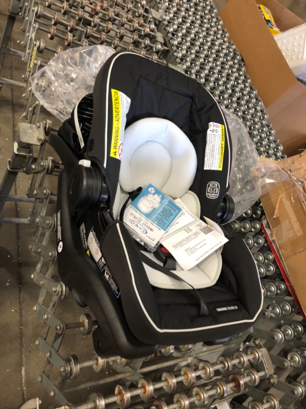 Photo 3 of Graco SnugRide 35 Lite LX Infant Car Seat - Studio