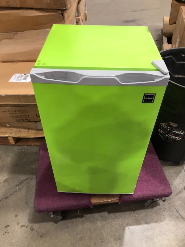 Photo 5 of RCA RFR321-FR320/8 IGLOO Mini Refrigerator, 3.2 Cu Ft Fridge, Lime
