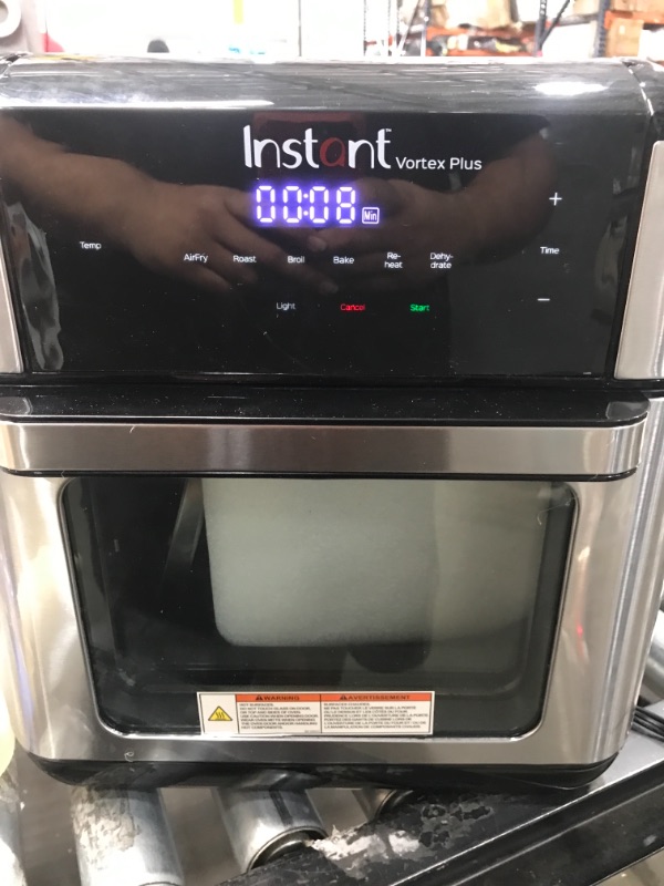 Photo 2 of Instant Vortex Plus 10 qt 7-in-1 Air Fryer Toaster Oven Combo