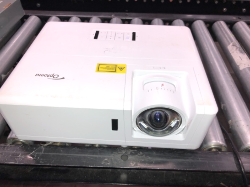 Photo 10 of Optoma ZW403 - DLP projector - 3D

//parts only// powers on but does not project 