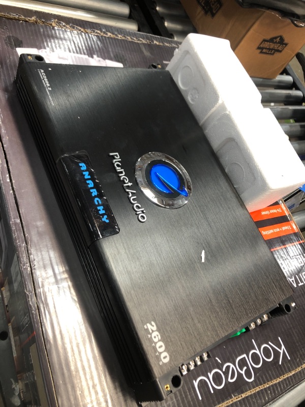 Photo 1 of Planet Audio AC2600.2 2 Channel Car Amplifier - 2600 Watts, Full Range, Class A/B, 2-4 Ohm Stable, Mosfet Power Supply, Bridgeable
