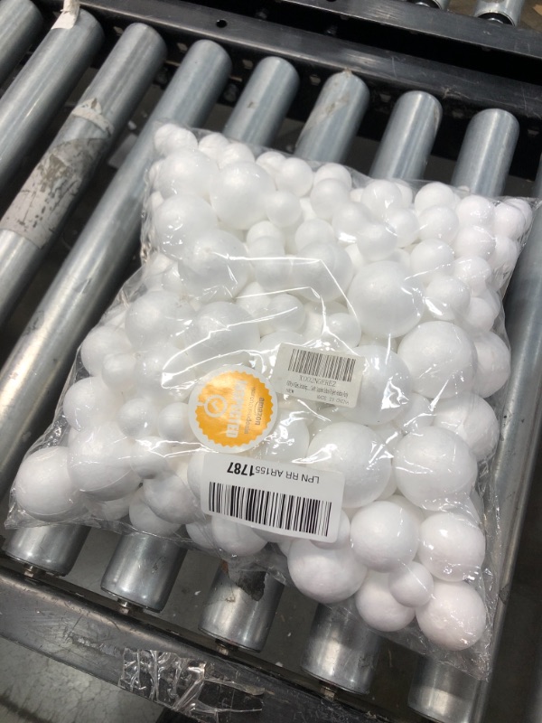 Photo 2 of 300 Pack Craft Foam Balls, 4 Sizes Including 1-2 Inches, Polystyrene Smooth Round Balls, Foam Balls for Arts and Crafts, DIY Craft for Home, Supplies School Craft Project and Holiday Party, White.
